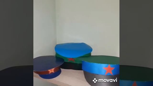 ВЫСТАВКА ПОДЕЛОК "АРМЕЙСКИЕ ГОЛОВНЫЕ УБОРЫ" смотреть онлайн