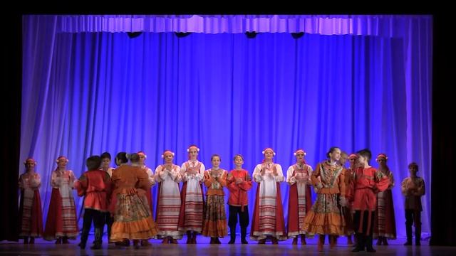 "Пчёлочка златая" ансамбль народной песни "Русские узоры" Рязань. смотреть онлайн