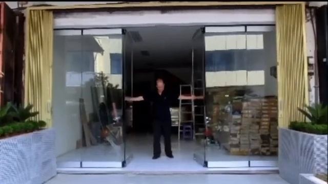 Безрамное остекление раздвижными системами «Гармошка» смотреть онлайн