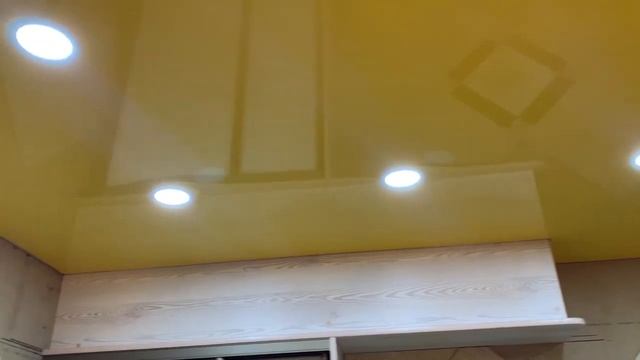 Глянцевый натяжной потолок в п Черепеть город Суворов смотреть онлайн