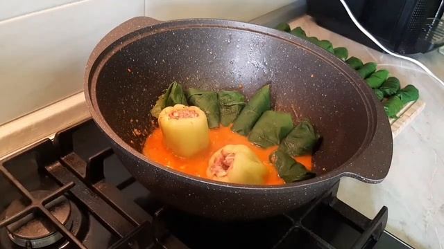 Долма из СВЕЖИХ виноградных листьев! #долма #виноградныелистья #армянскаядолма #фаршированныйперец смотреть онлайн