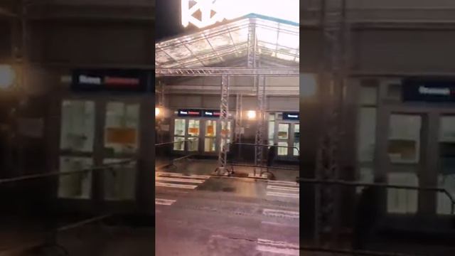 Навес над западным входом в ЦВК ЭКСПОЦЕНТР смотреть онлайн