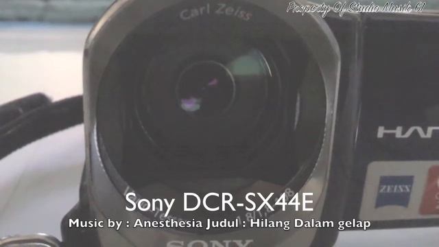 Sony DCR SX44E смотреть онлайн