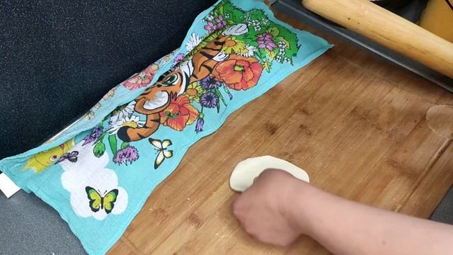жареные дрожжевые манты. кашкар манты. смотреть онлайн