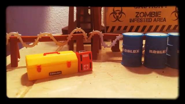 Roblox—— Zombie attack toy review смотреть онлайн