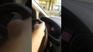 Параллельная парковка. Уперлись в бордюр. Исправляем ошибку.