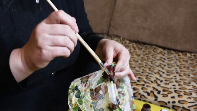 Горшок из пластикового контейнера/ ДЕКУПАЖ ДЛЯ НАЧИНАЮЩИХ: декор салфетками/ Простые поделки смотреть онлайн