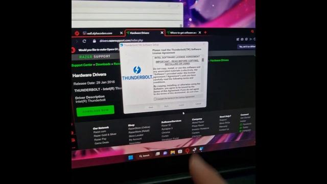 Tutorial de como instalar um Razer Core X /Chroma entre outros via Thunderbolt смотреть онлайн