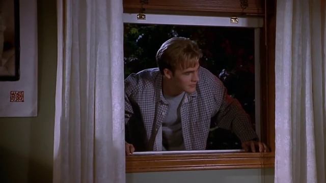 Влезает в окно: — "Нет, не то кино." смотреть онлайн