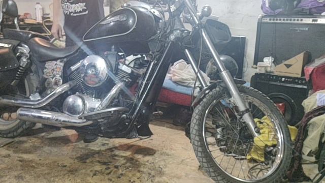 Kawasaki VN 800 - Замена цепей грм и поршневых колец. смотреть онлайн