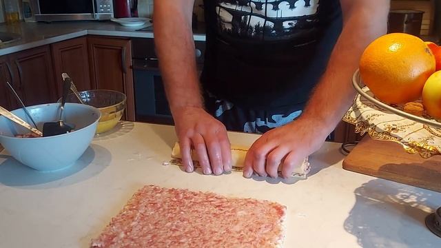 Хлостяцька кухня/Вафлі з фаршем і рисом смотреть онлайн