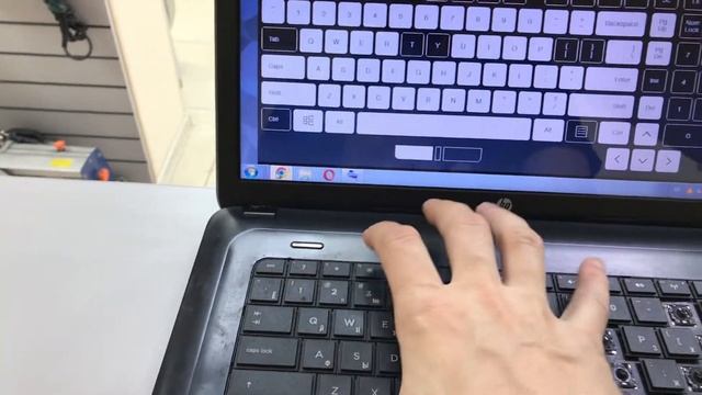 Ноутбук HP 2000 смотреть онлайн