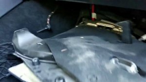 Замена фильтра салона Мерседес E W212.

#mersedes#e212#филтрсалона#мерседес.