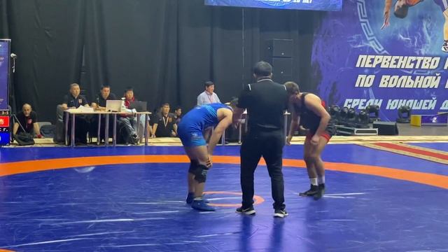 Финал 3-5 92кг Магомедалиев Магомедали (Дагестан) - Саридис Георгис (Оренбургская область) смотреть онлайн