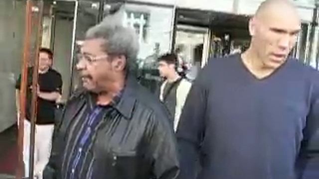 Дон Кинг зажигает с Валуевым смотреть онлайн