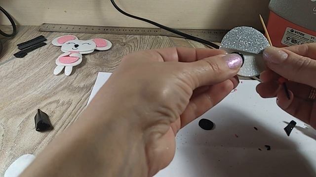 МК Кошка с мышкой. Светильник из глиттерного фоамирана смотреть онлайн