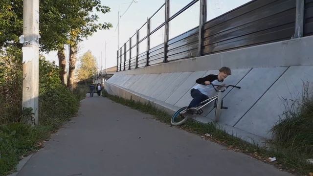 VLOG:Катаем в стриту/Прячем наклейки/Макс сломался смотреть онлайн