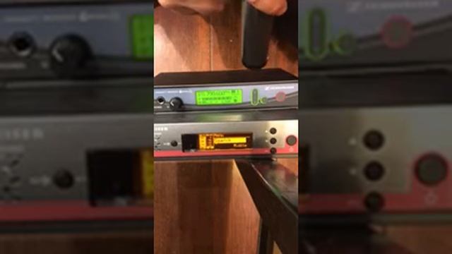 Как выглядит сквелч на sennheiser смотреть онлайн