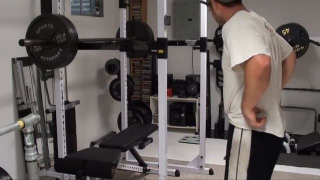 Get Six-Pack Abs That POP With Locked-In Cross-Bench Crunches смотреть онлайн