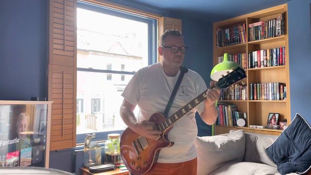 Gibson Les Paul R0 Cherry Heritage Custom Aged - clean tone through Orange CR60 смотреть онлайн