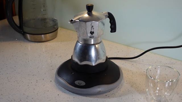 Bialetti Moka Express Espressokocher смотреть онлайн