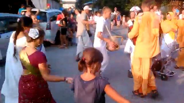 Киртан Харе Кришна в Витязево 13.08.15. смотреть онлайн