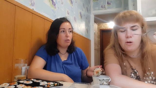МУКБАНГ СУШИ?С ПРАЗДНИКОМ смотреть онлайн