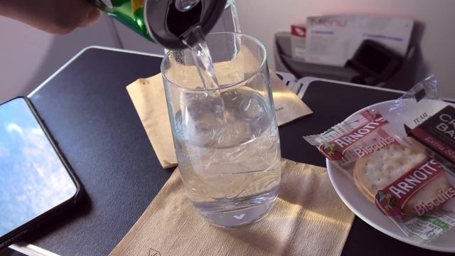 Virgin Australia Relaunched Business Class Complete Review - 4 flights, 4 lounges, 4 meals смотреть онлайн