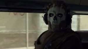 Гоуст смотрит в машине The ghost is watching.