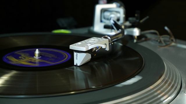 Грампластинка 78 об/мин. Клавдия Шульженко - Песня Креолки/Андалузский танец. 1950 смотреть онлайн