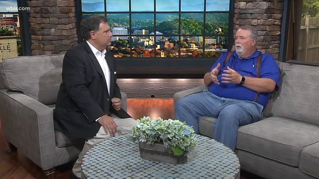 Neal explains concerns over Sudden Oak Death pathogens in rhododendron смотреть онлайн