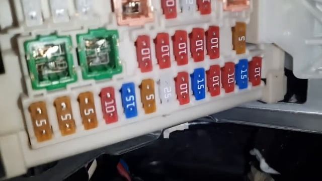 How to check Cigarettes lighter Not Power Supply Toyota Fortuner 2016-2023