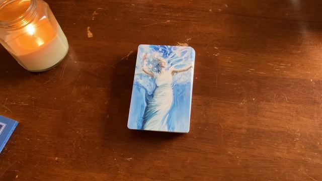 Luminous Humanness Oracle Unboxing, Flip Through, and Review with Three Card Reading смотреть онлайн
