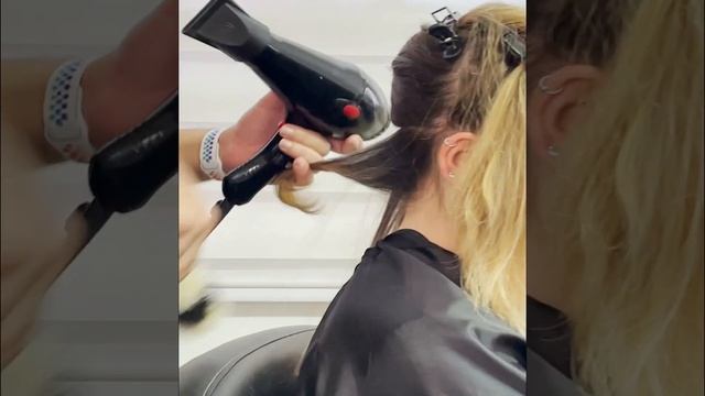 Colored blonde results after Brazilian Hair Smoothing Botox - Live Training - HaiBefore and Results смотреть онлайн