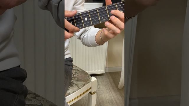 КАК ИГРАТЬ НИРВАНУ НА ГИТАРЕ ? #shorts #гитара #гитарист #музыка смотреть онлайн