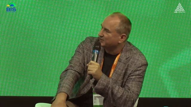 Web 2 to Web 3: What It Means For Investors and Businesses | Brazil 2023 смотреть онлайн