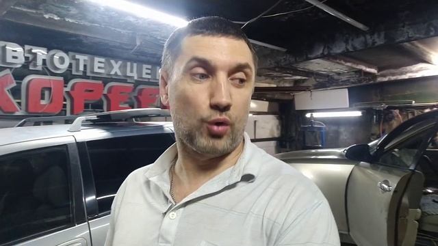 Не гаснет "вежливая" подсветка в дверях Nissan / Infiniti смотреть онлайн