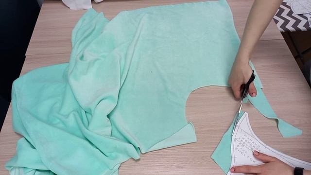 Как сшить детский комбинезон своими руками. Часть 1 раскрой. смотреть онлайн