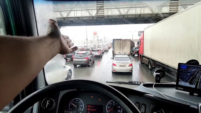 МКАД / БЕШЕНАЯ НИВА / ЧАСОВЫЕ ПРОБКИ / РАБОТА В КОМПАНИИ ИТЕКО. смотреть онлайн
