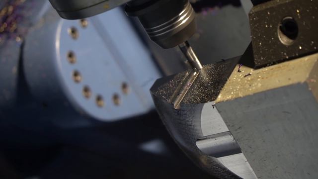 5 Axis Machining with Matsuura MX-520 using Mastercam & Walter Tools смотреть онлайн