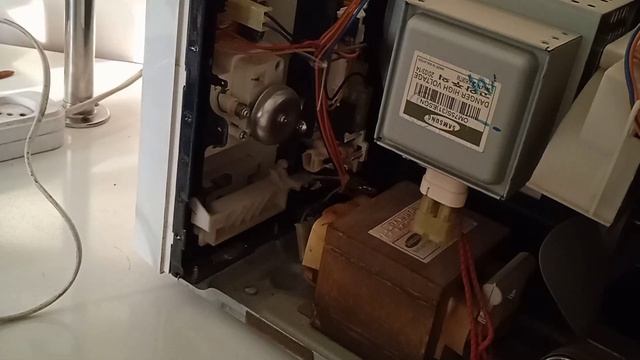 МИКРОВОЛНОВАЯ ПЕЧЬ ТУЗАТИШ / MIKROVALNOVKA ESHIGI OCHILMASLIGI смотреть онлайн