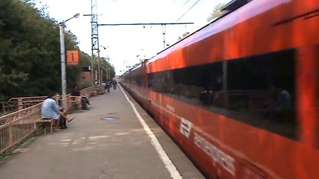 Электропоезд ЭД4МКМ-АЭРО-0003 смотреть онлайн