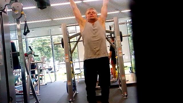 Легкие подтягивания для разминки смотреть онлайн