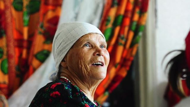 «Заиграю, сам заплачу». Поет Московский народный хор смотреть онлайн