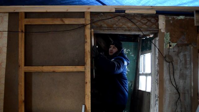 Ремонт в старом деревянном доме (гостевой дом) часть 4 смотреть онлайн