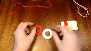 Мэрцишор из ниток, своими руками.