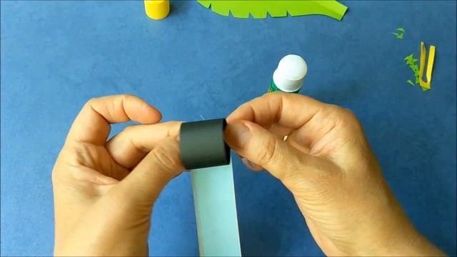 Paper snail. Детская поделка улитки из полосок бумаги. 紙蝸牛. 紙カタツムリ. смотреть онлайн