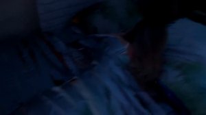 ПРИКЛЕИЛ СКОТЧЕМ ДЕВУШКУ К КРОВАТИ ПРАНК! ЖЕСТЬ ОНА НЕ МОЖЕТ ВЫБРАТЬСЯ! ЖЕСТОКИЙ ПРАНК НАД ДЕВУШКОЙ