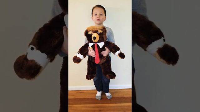 Jared With Trumpy Bear & His Talking Donald Trump Pen смотреть онлайн