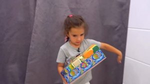 Аминка как НЕВИДИМКА в Реальной Жизни ПРОТИВ Камиля! Для Детей kids children